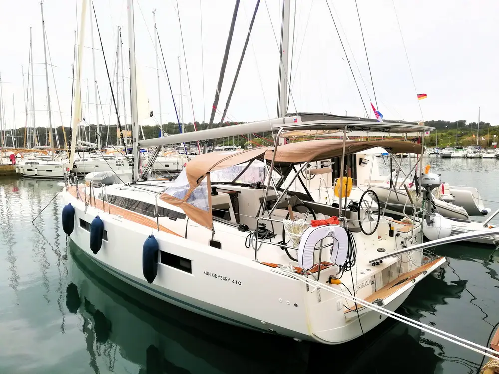 Rosso Bianco, Main image