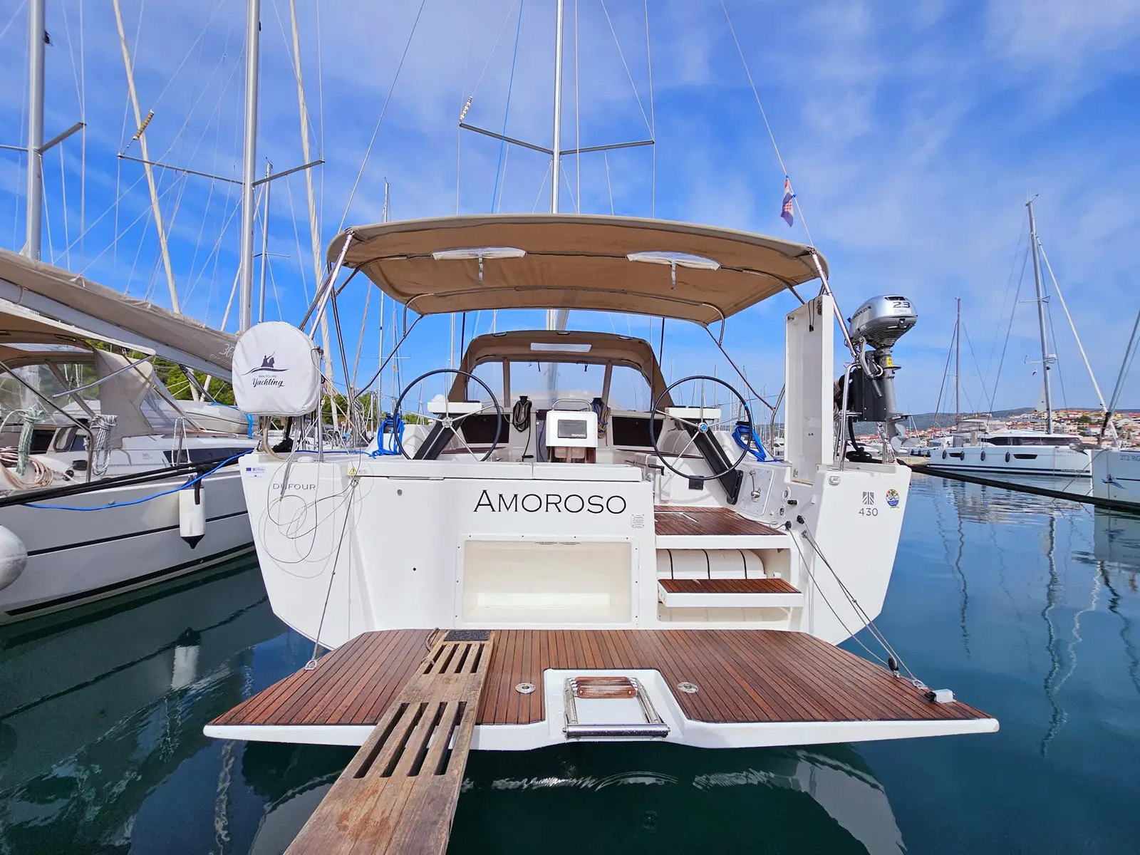 Amoroso, Main image