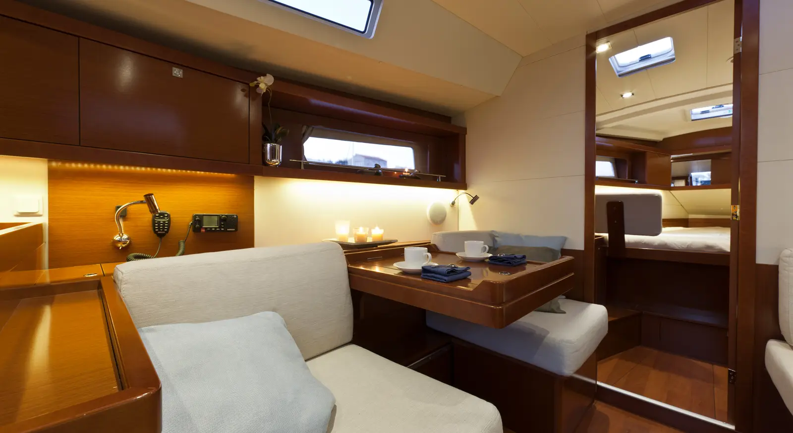BELEZA - | AC | Bowthruster | Solar P, photograph 4