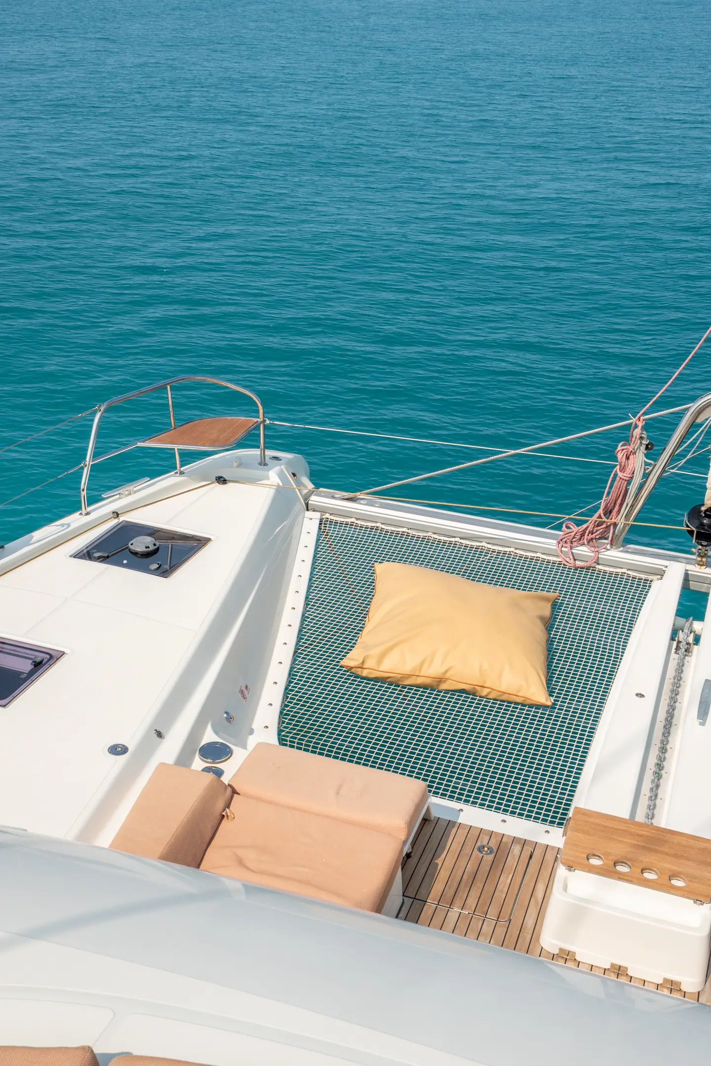 SAILUXE - Strafico, Bow