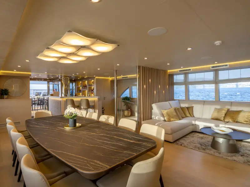 Love Story, Interior image