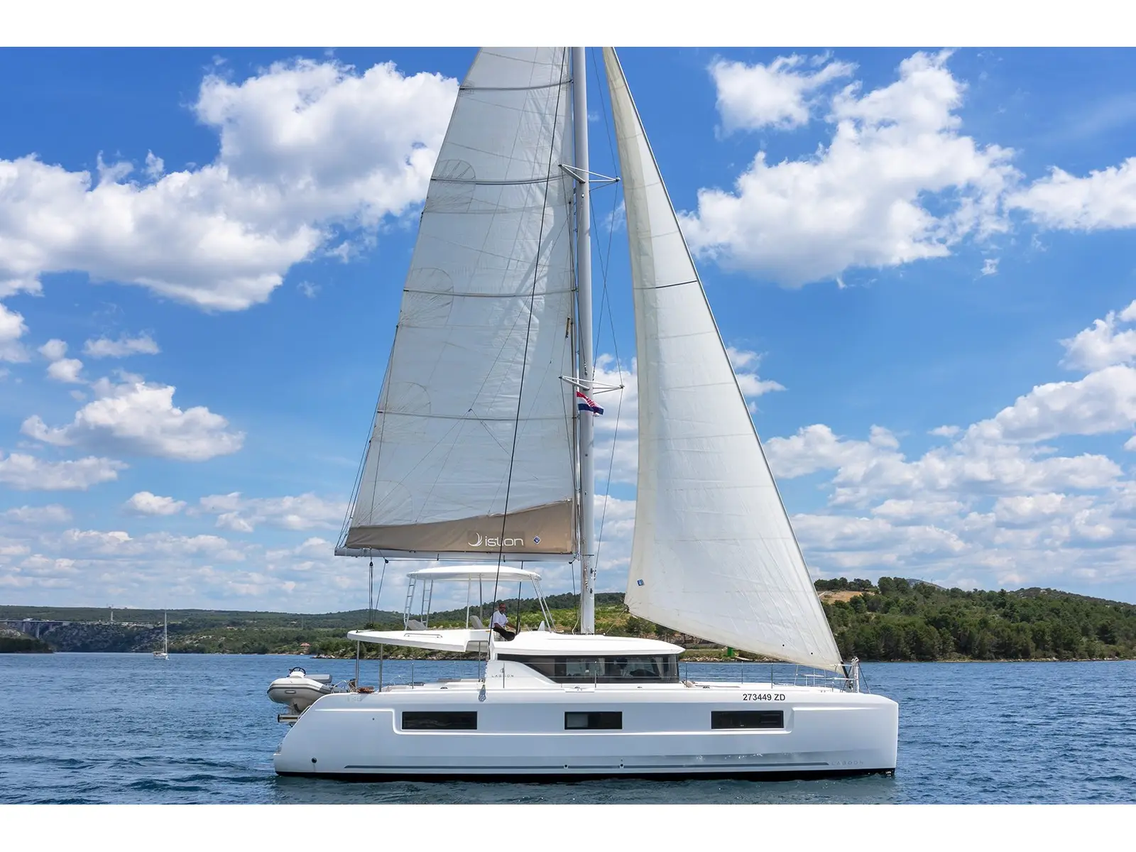 White Pearl, Main image
