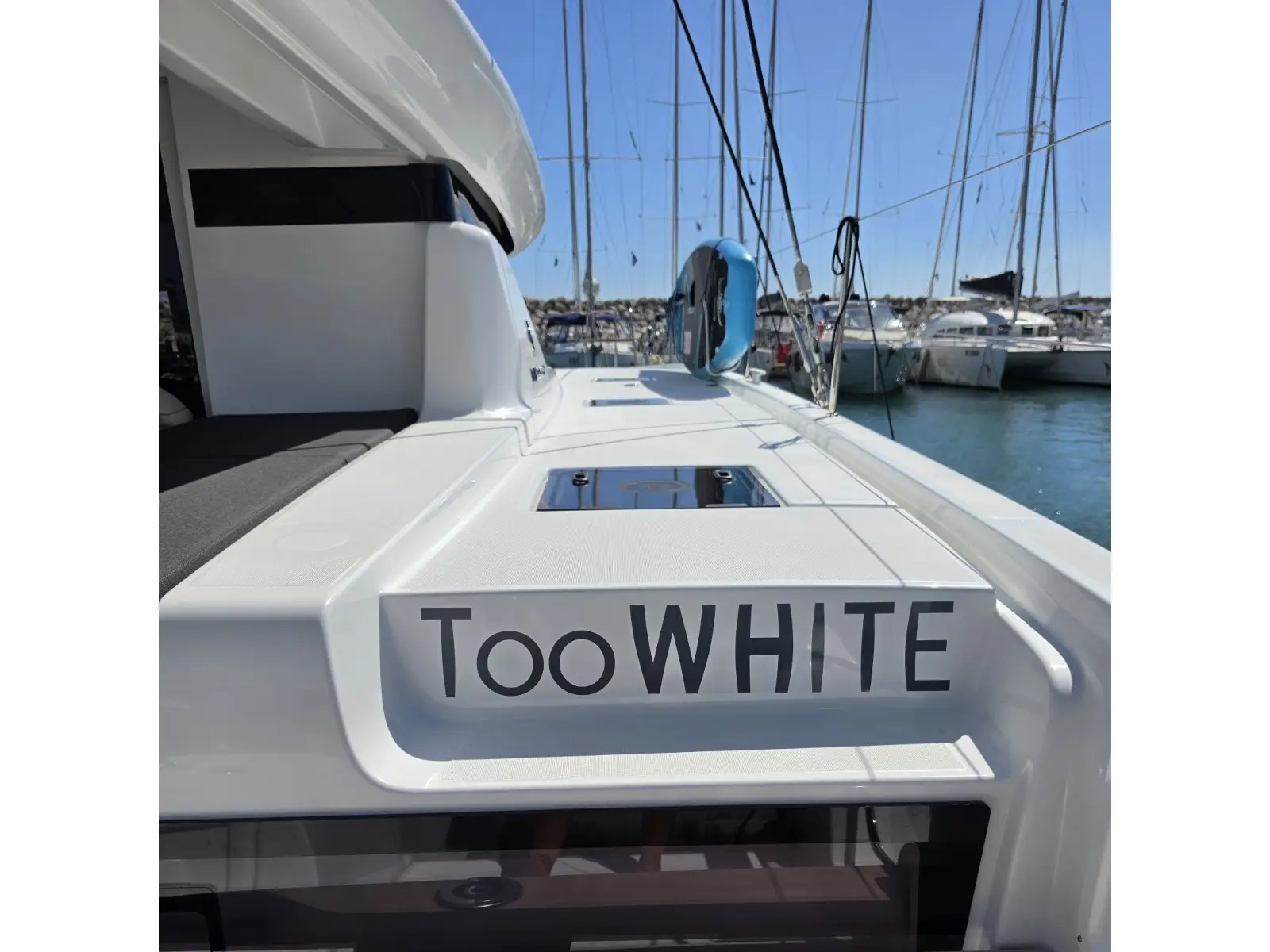 Too White, Plan image