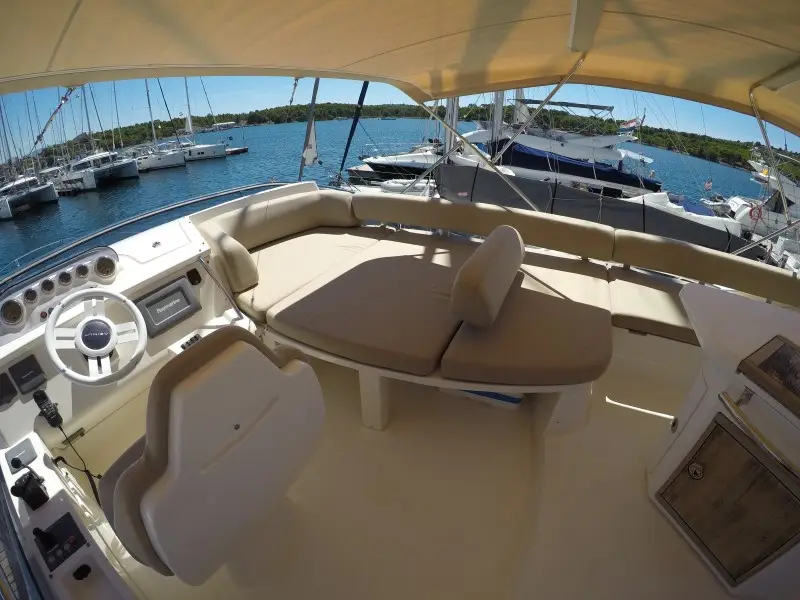 LUMA, Azimut 47 Fly