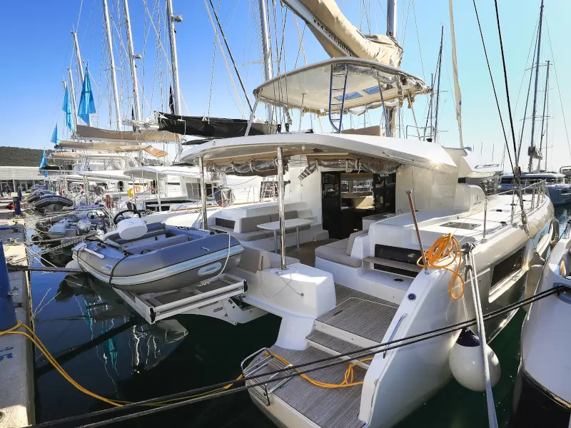 LUX, Main image