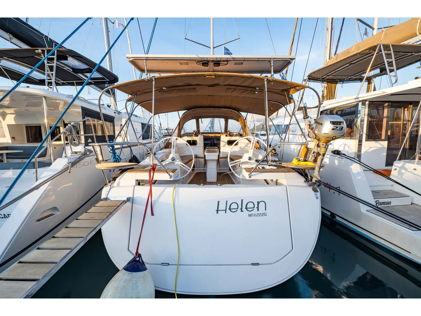Helen, Main image