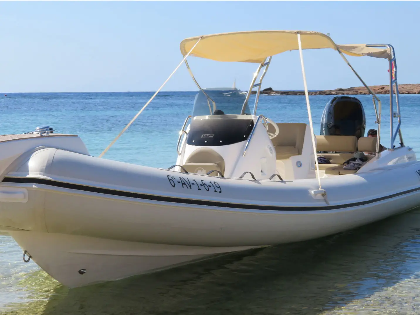 Blanca, Main image