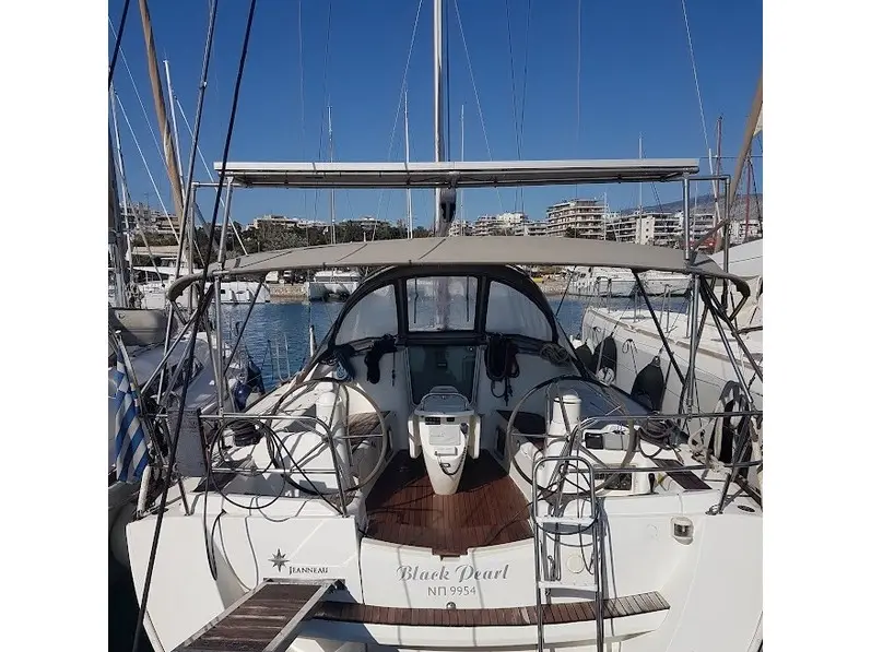 Black Pearl, Main image