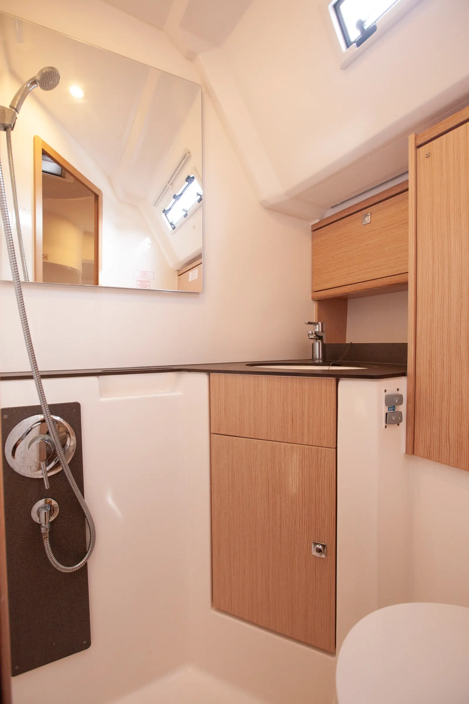 Trex, Aft WC (starboard side)