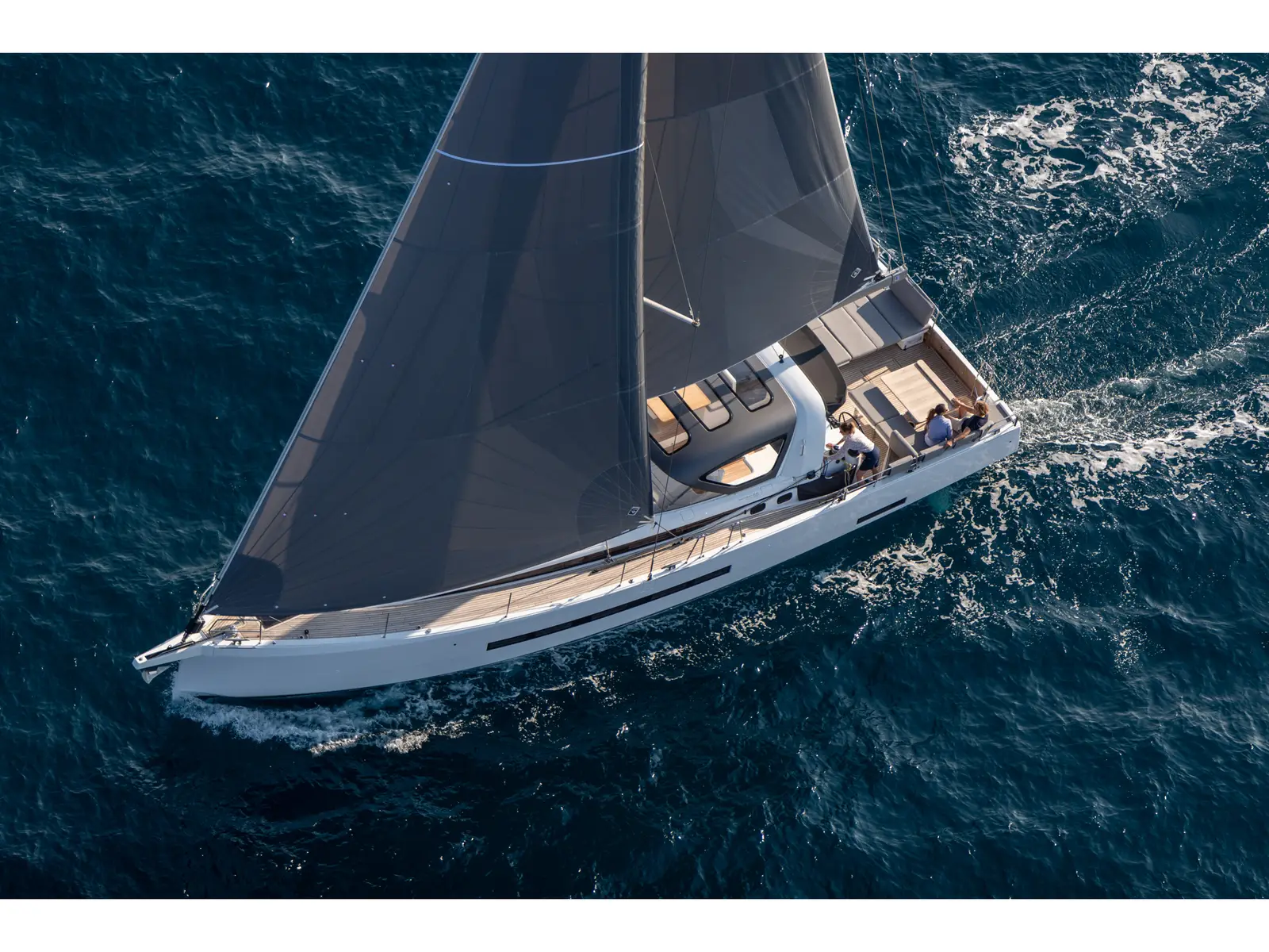 Marina, Jeanneau 55