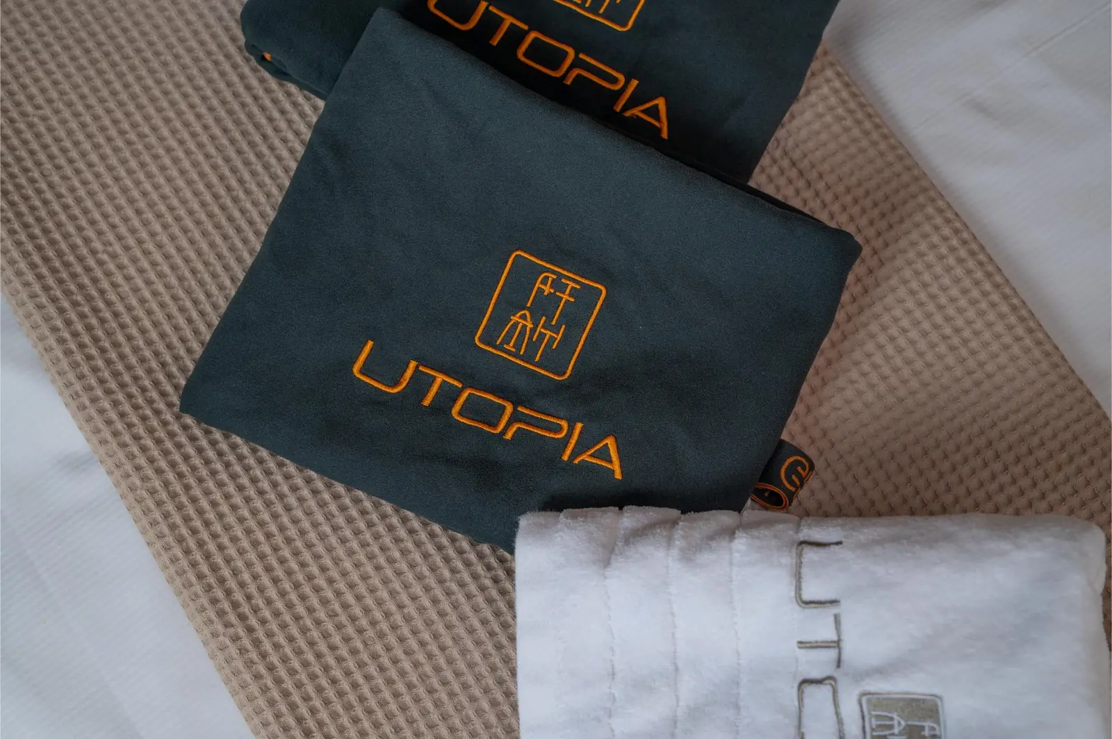Utopia, photograph 3