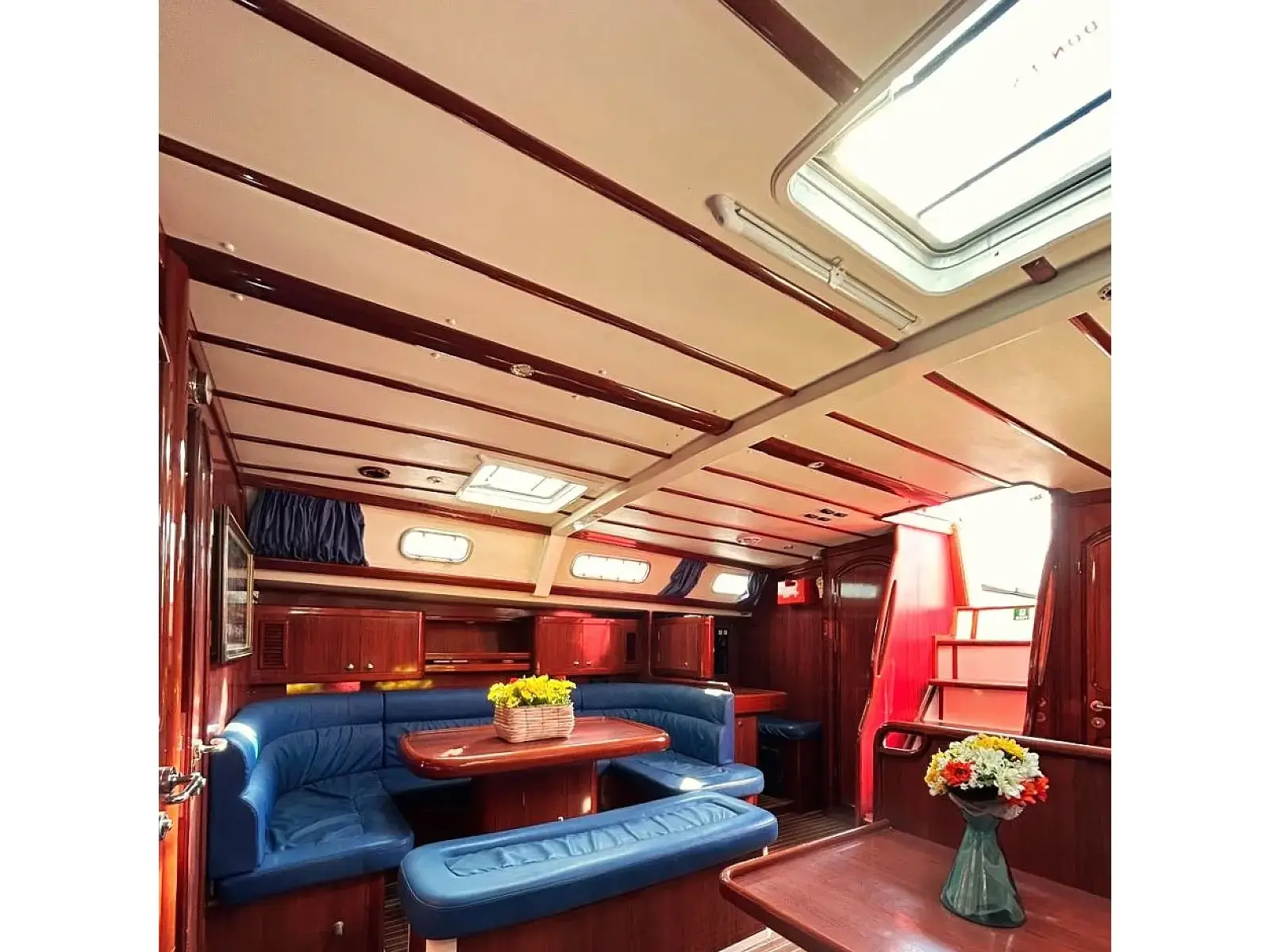 Ocean Star 58.4 07, Interior image