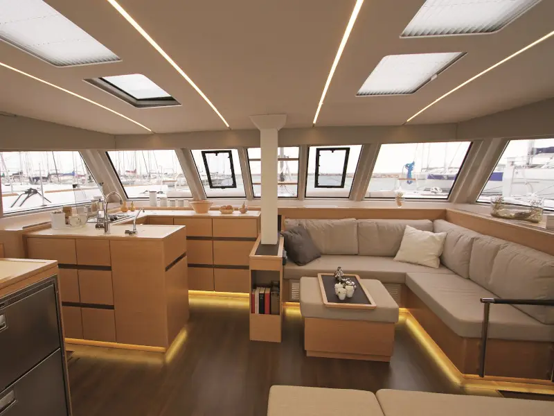 Elettra, Interior image