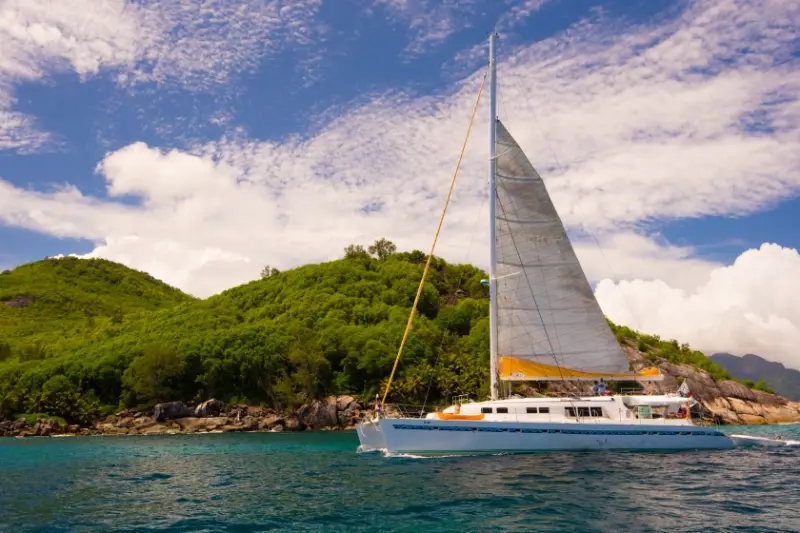 Le Gauguin, Few / outside / portside