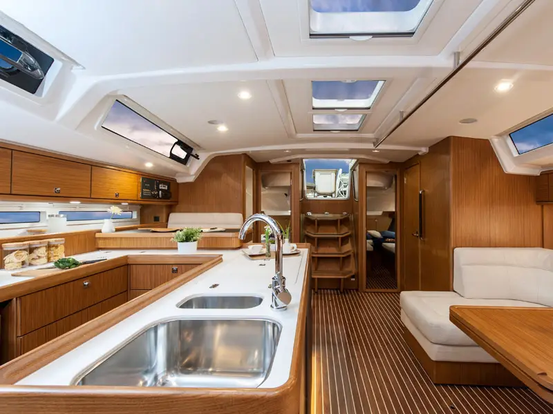 Sea Flower, Interior image