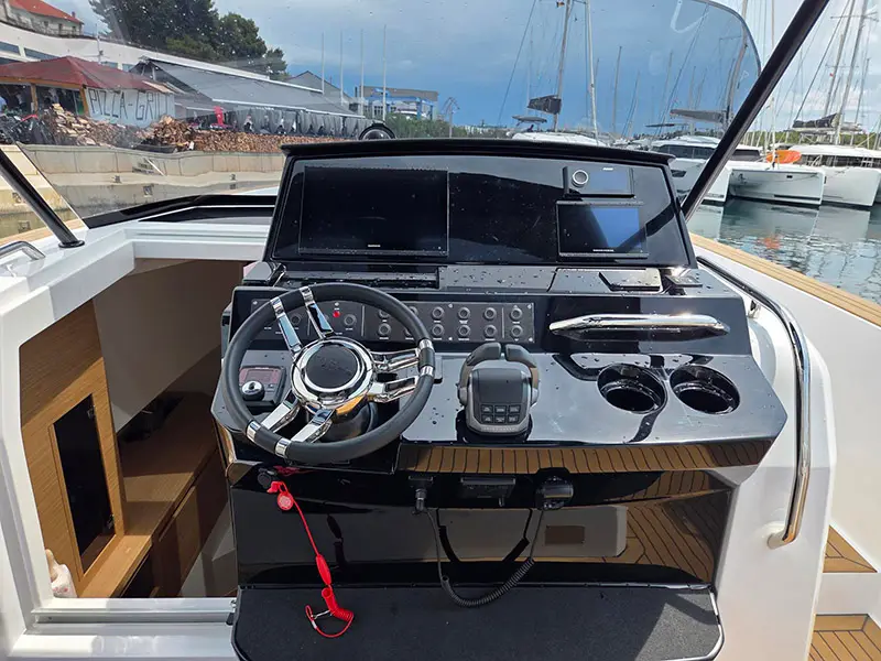 Gala, Pardo 38