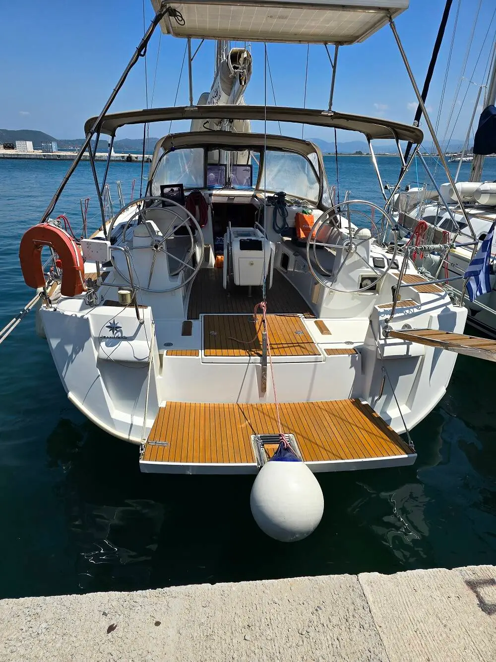 Elektra, Main image