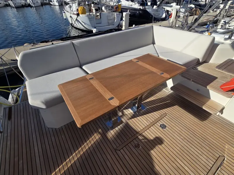 SABIJAC, Prestige 520 Fly