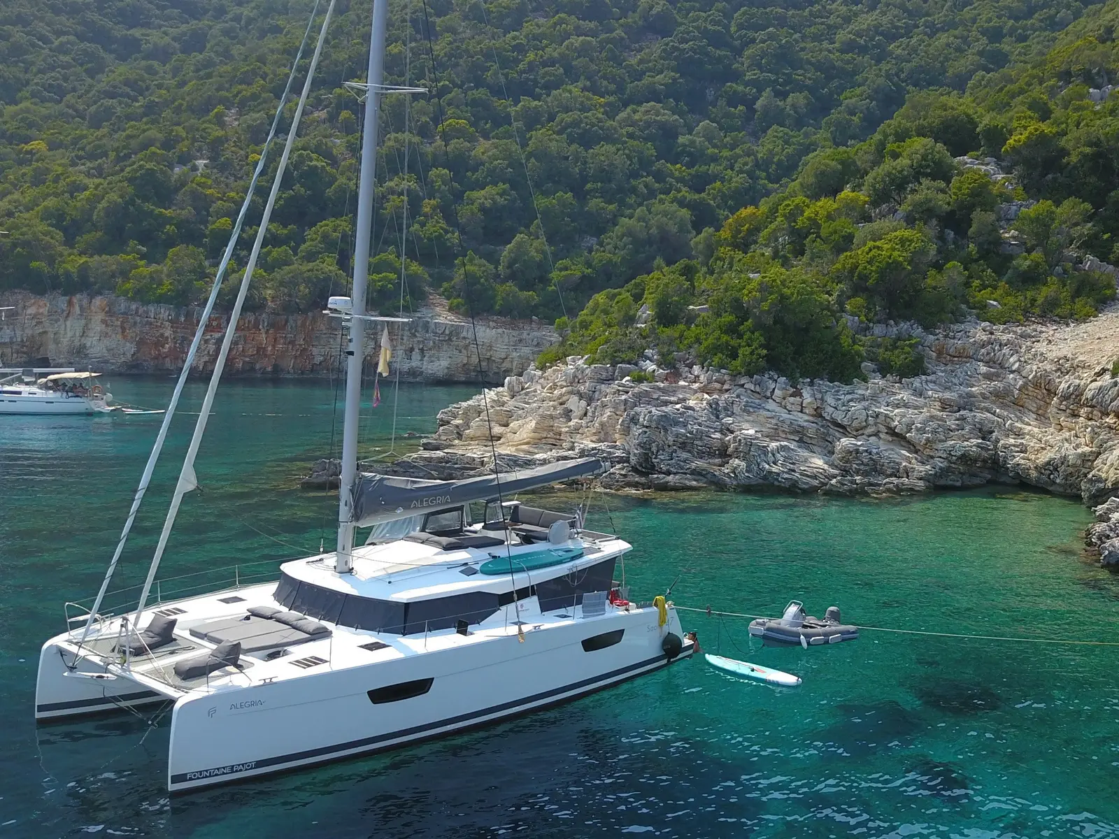 Crewed "Alegria", Main image