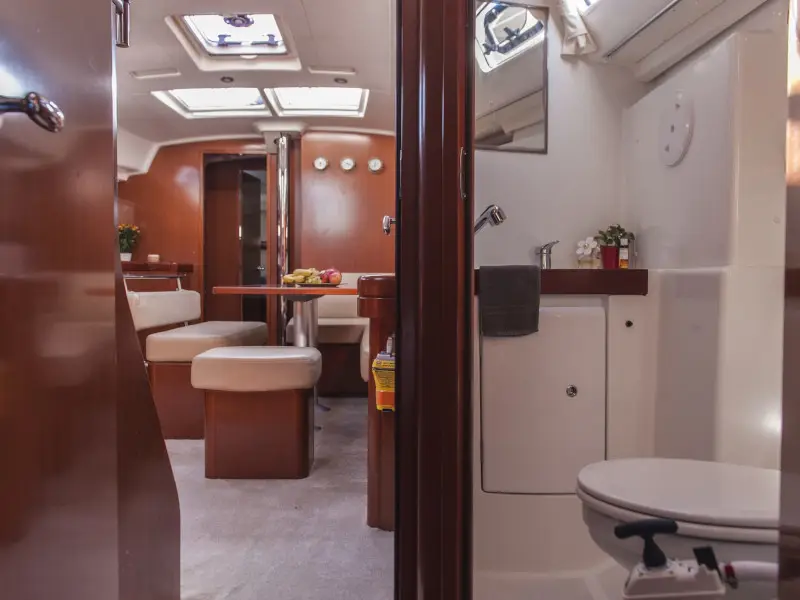 OASIS - | Bowthruster | Solar P , photograph 15