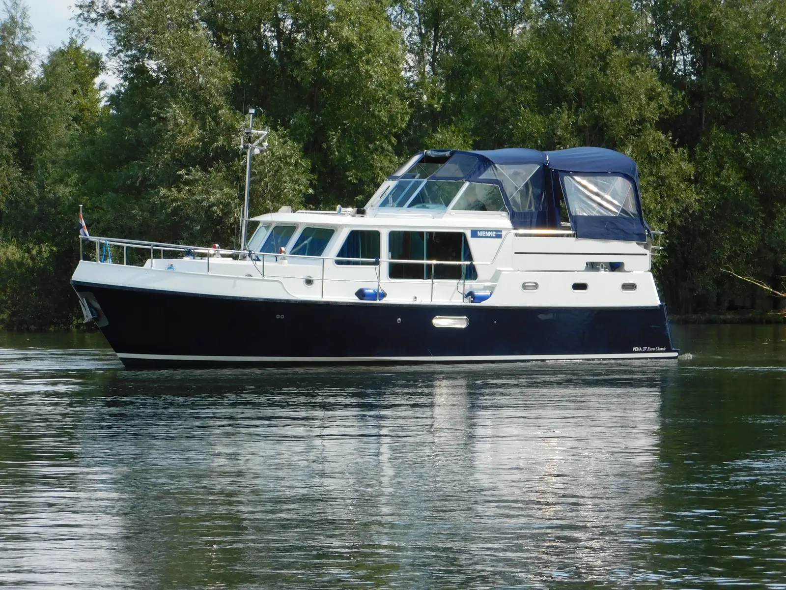 Nienke, Main image