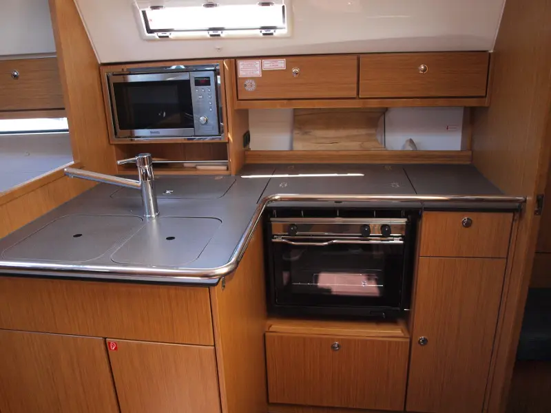 Sea Wolf, interior