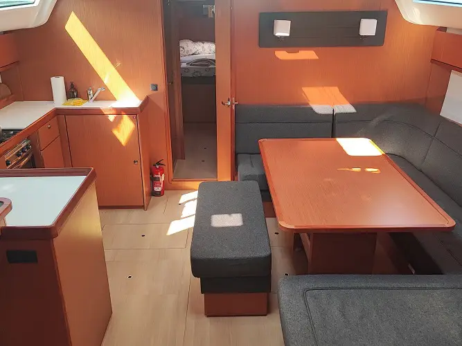 Seawalker, Interior image