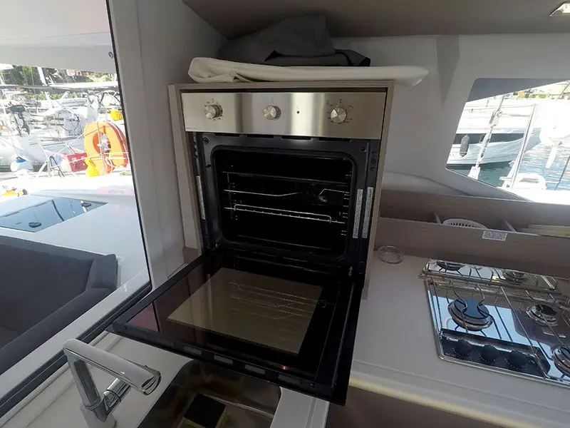 Imagine, Fountaine Pajot Astrea 42