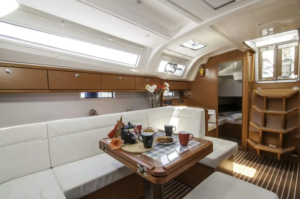 Hermes Bavaria 41 Cruiser, photograph 17