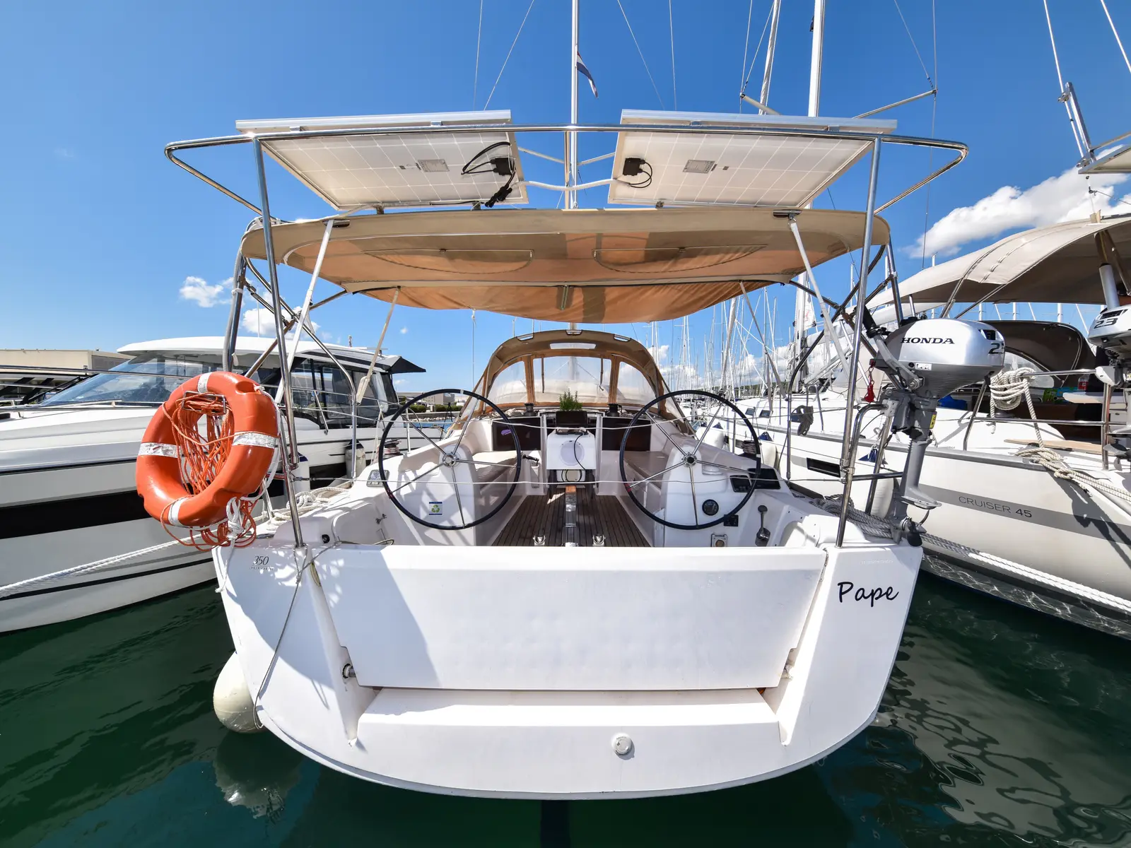 Pape, Dufour 350 Grand Large