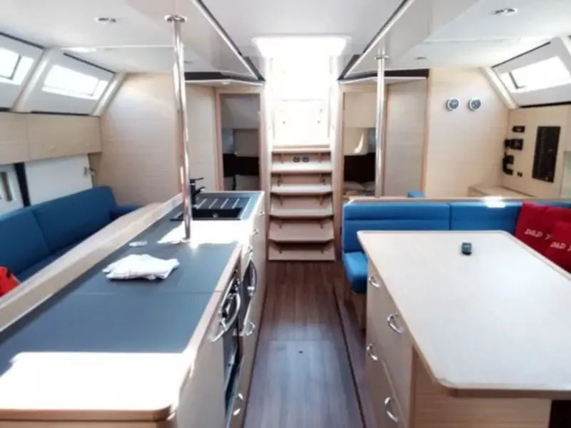 SUNSET I, Interior image