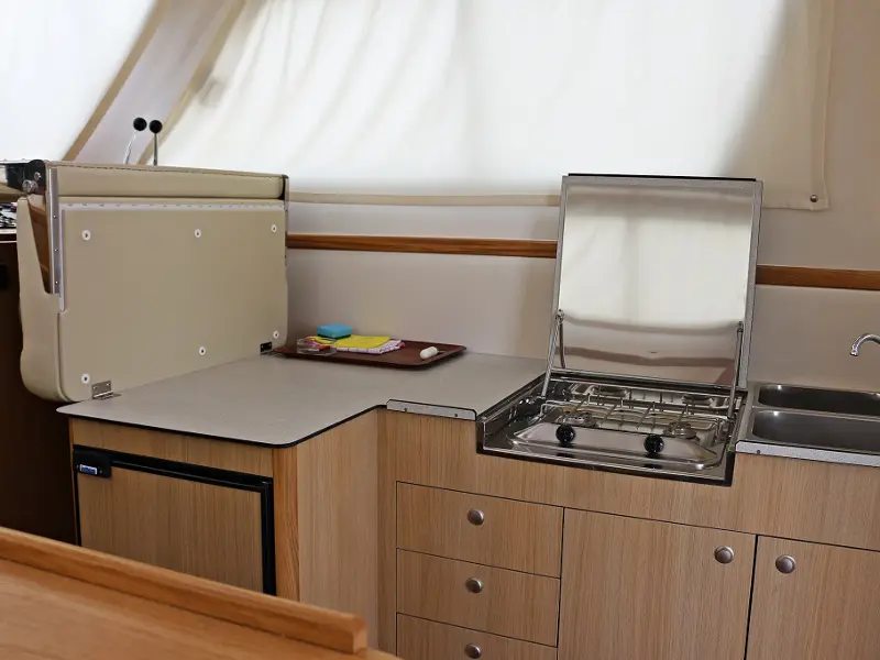JEDVA, Interior images