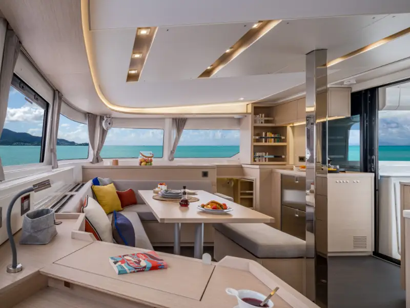 CAVO D' ORO, Interior image