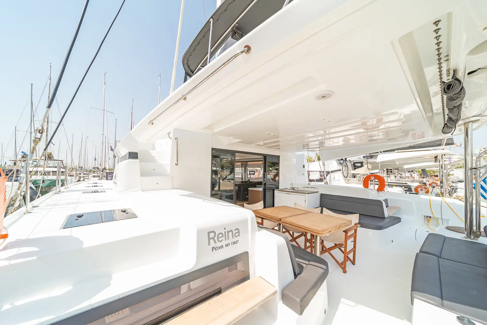 Reina (ONLY SKIPPERED), photograph 13