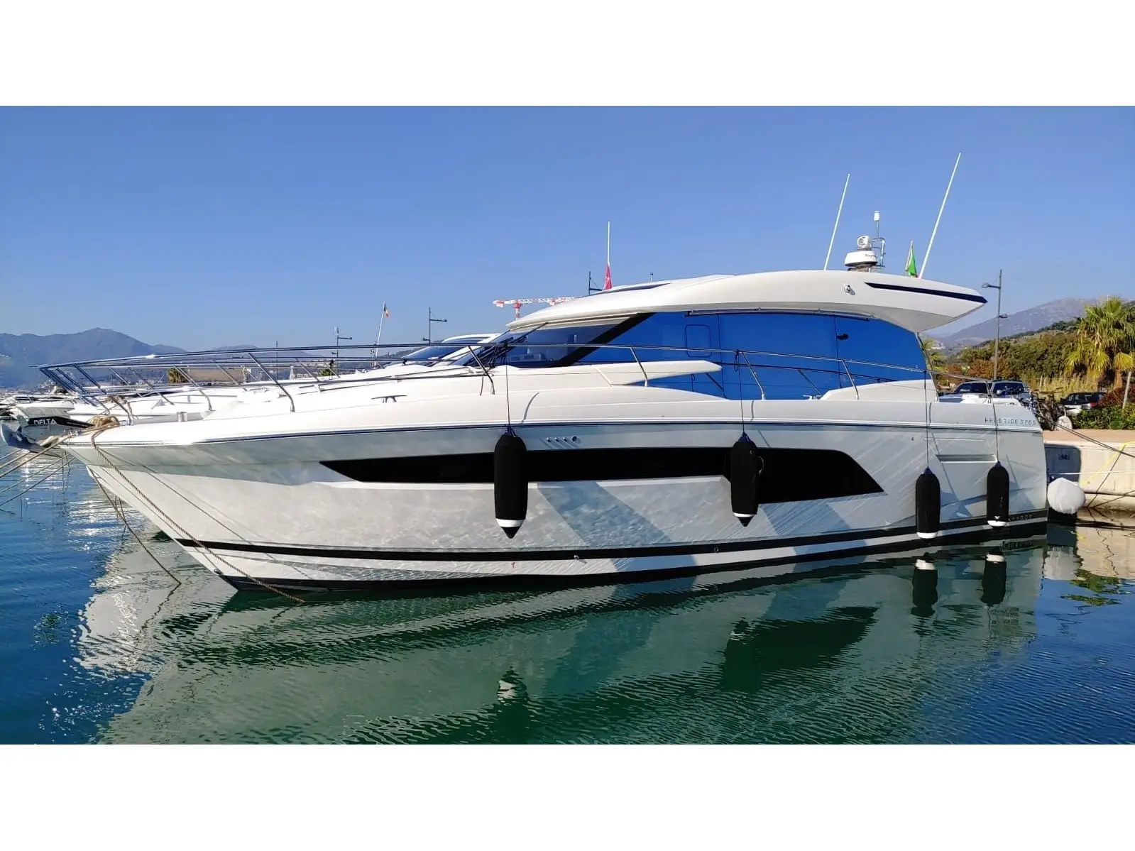 Fabiana, Prestige 520