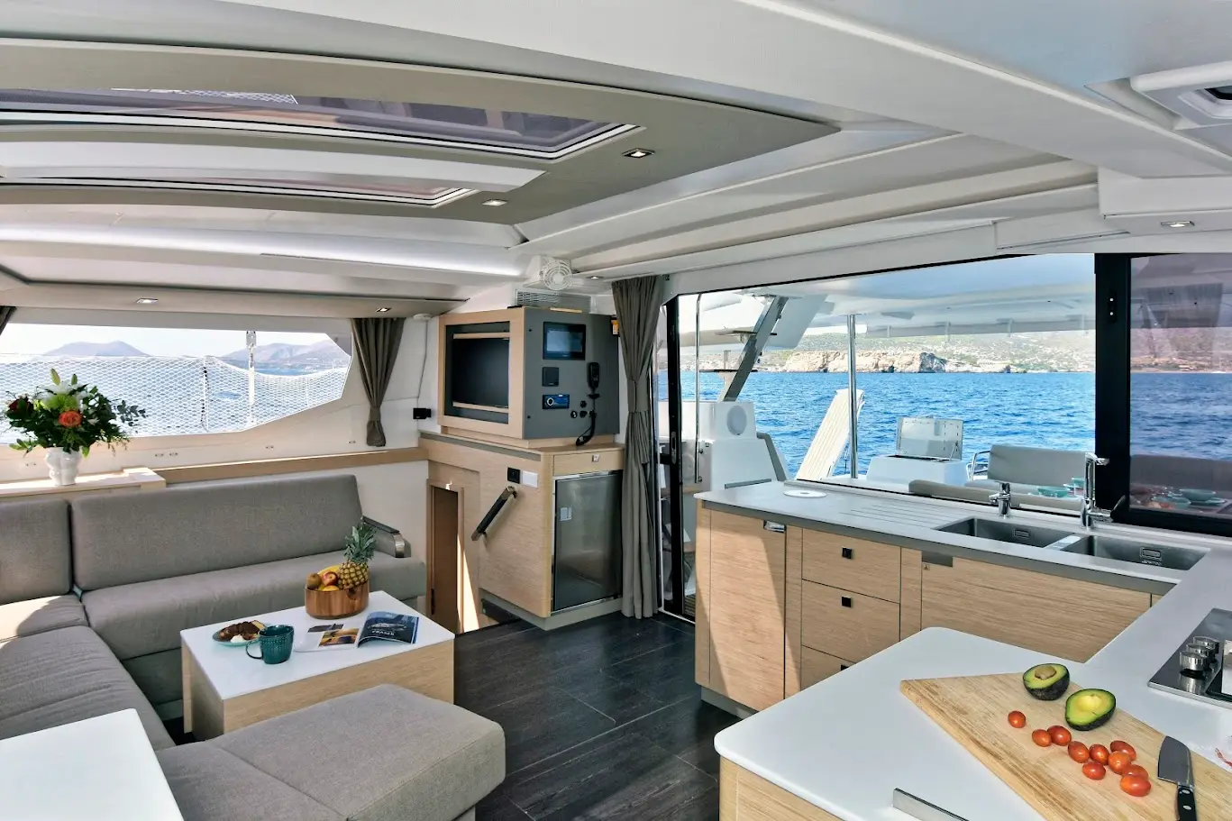 Helidoni - Skippered, photograph 7