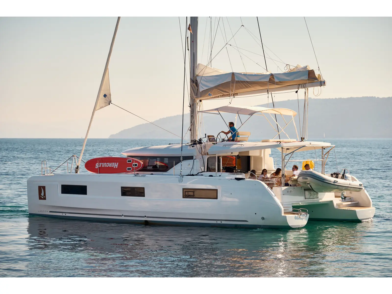LUNA, Lagoon 46
