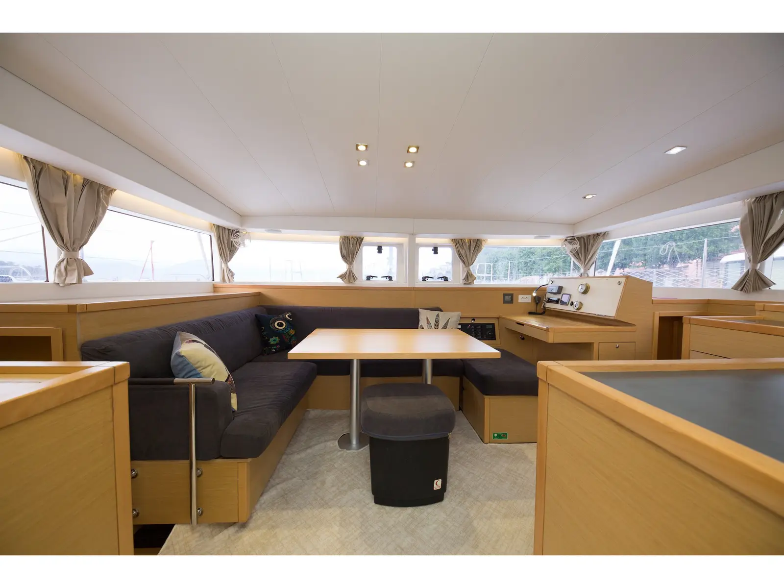 Suncity 2, Interior image