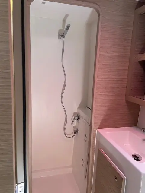 Parceval, Shower