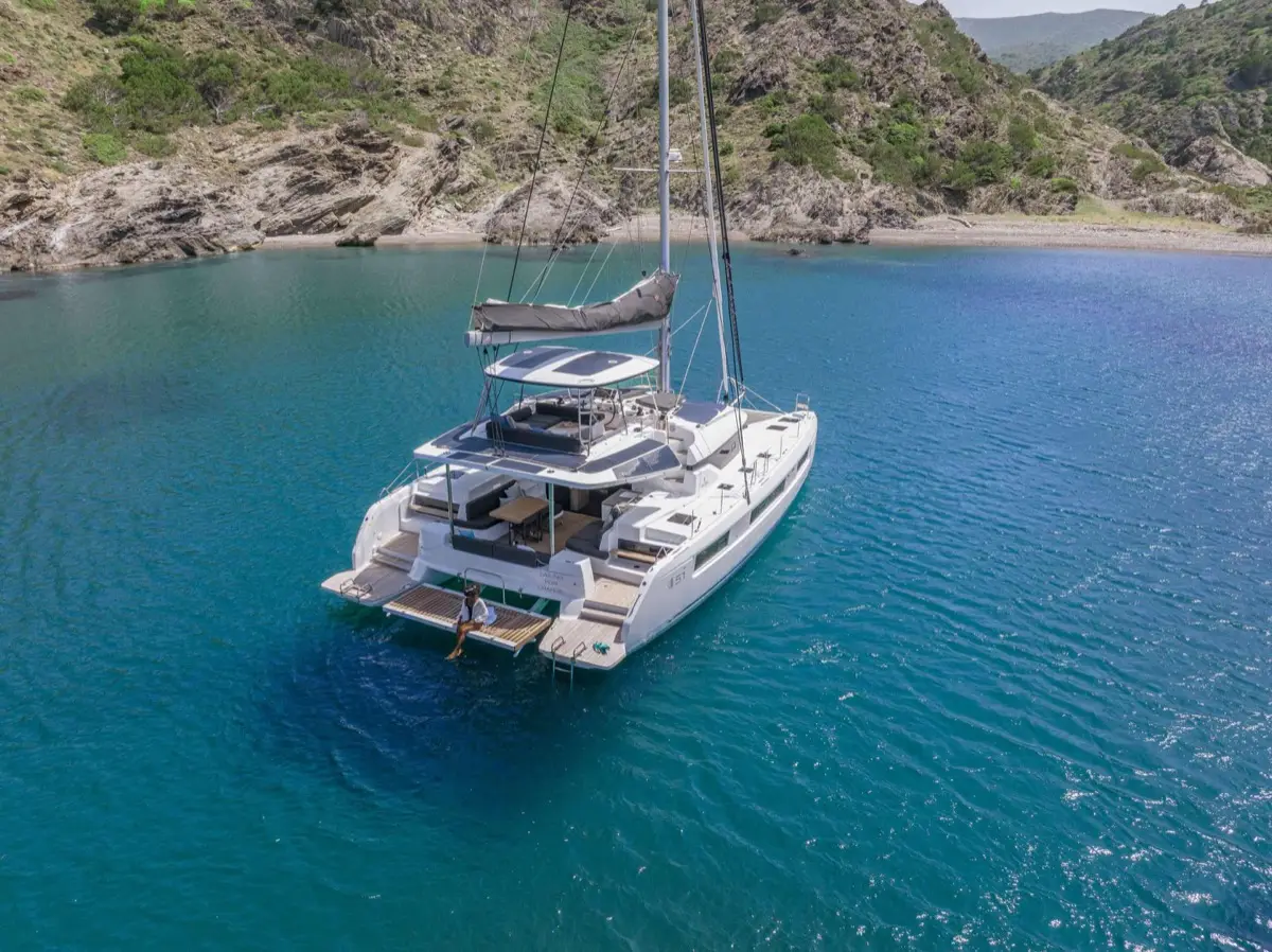 Eclipse 51, foto 3
