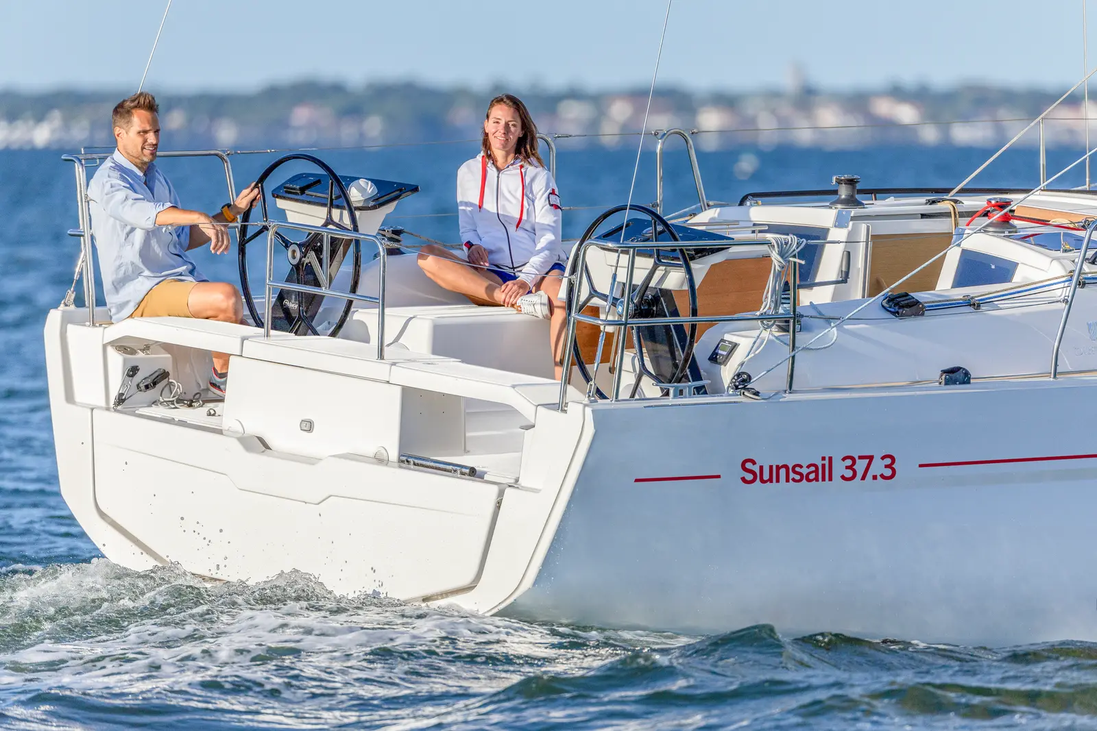 Sunsail 37.3 Premium Plus, photograph 5