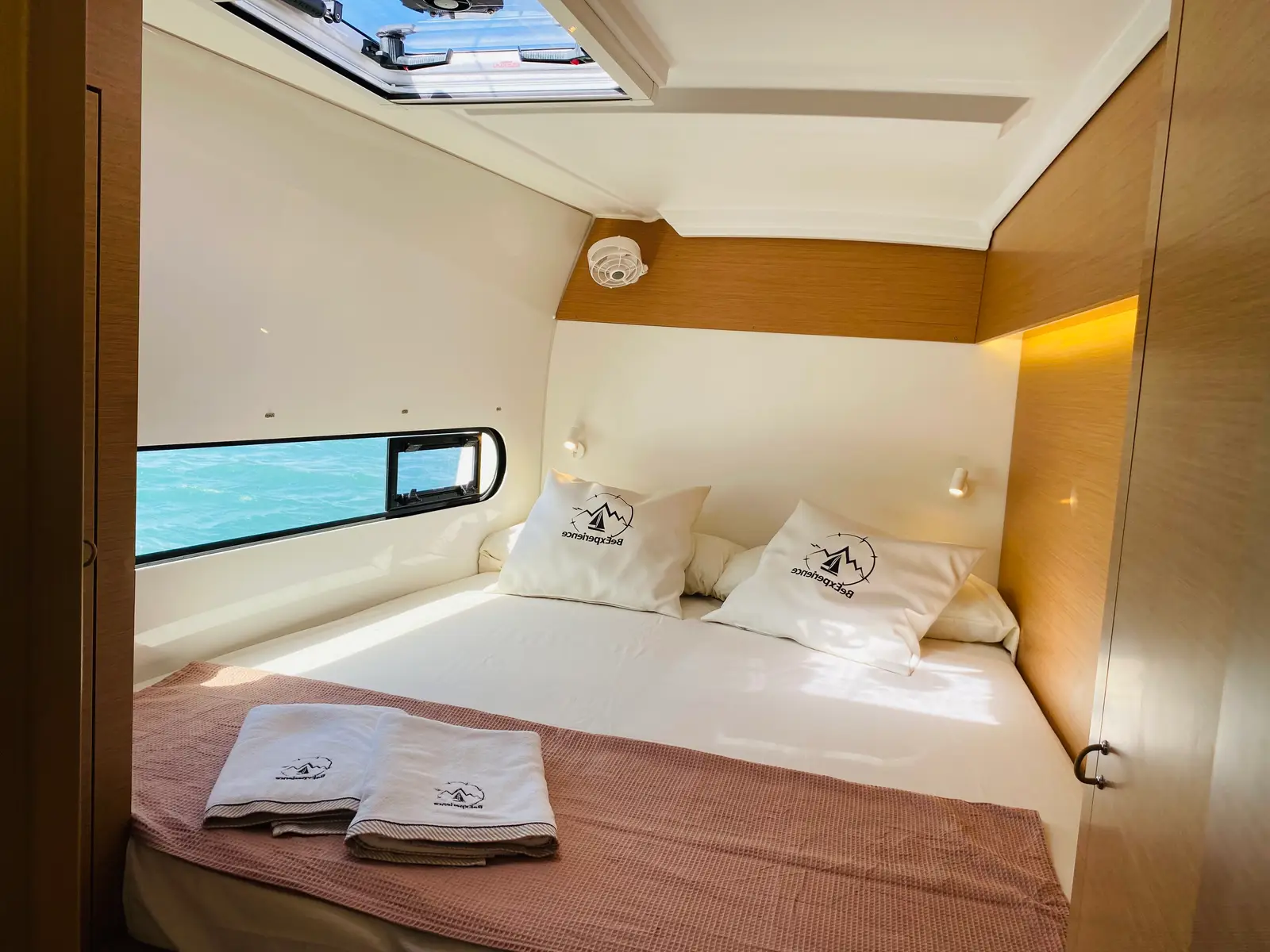MOANA IBIZA BAREBOAT, photograph 47