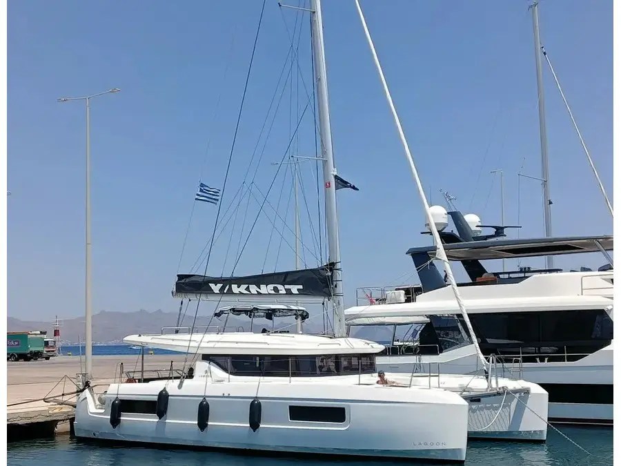 ALLO, Lagoon 43