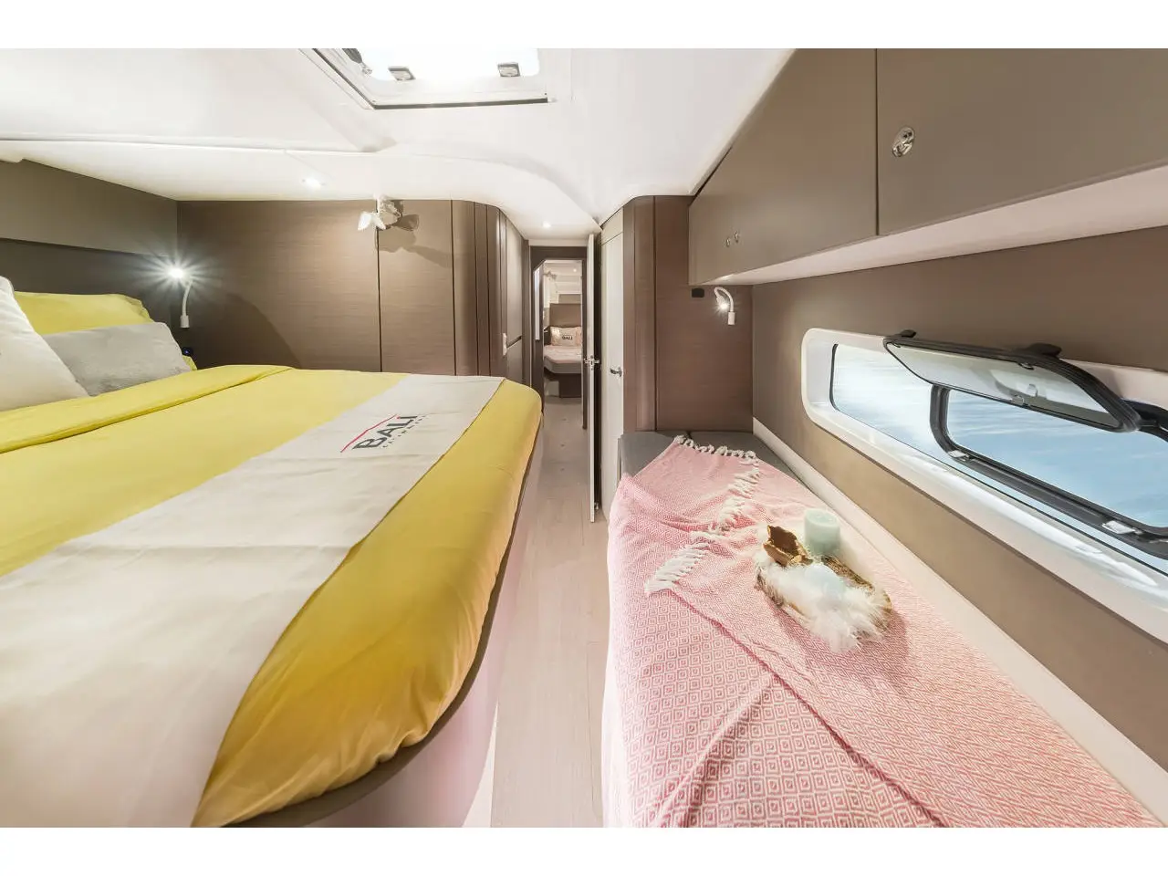 Little Monkey, Interior image