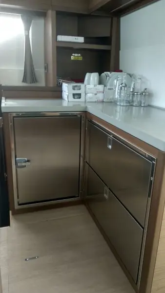 Ocean, Kitchen