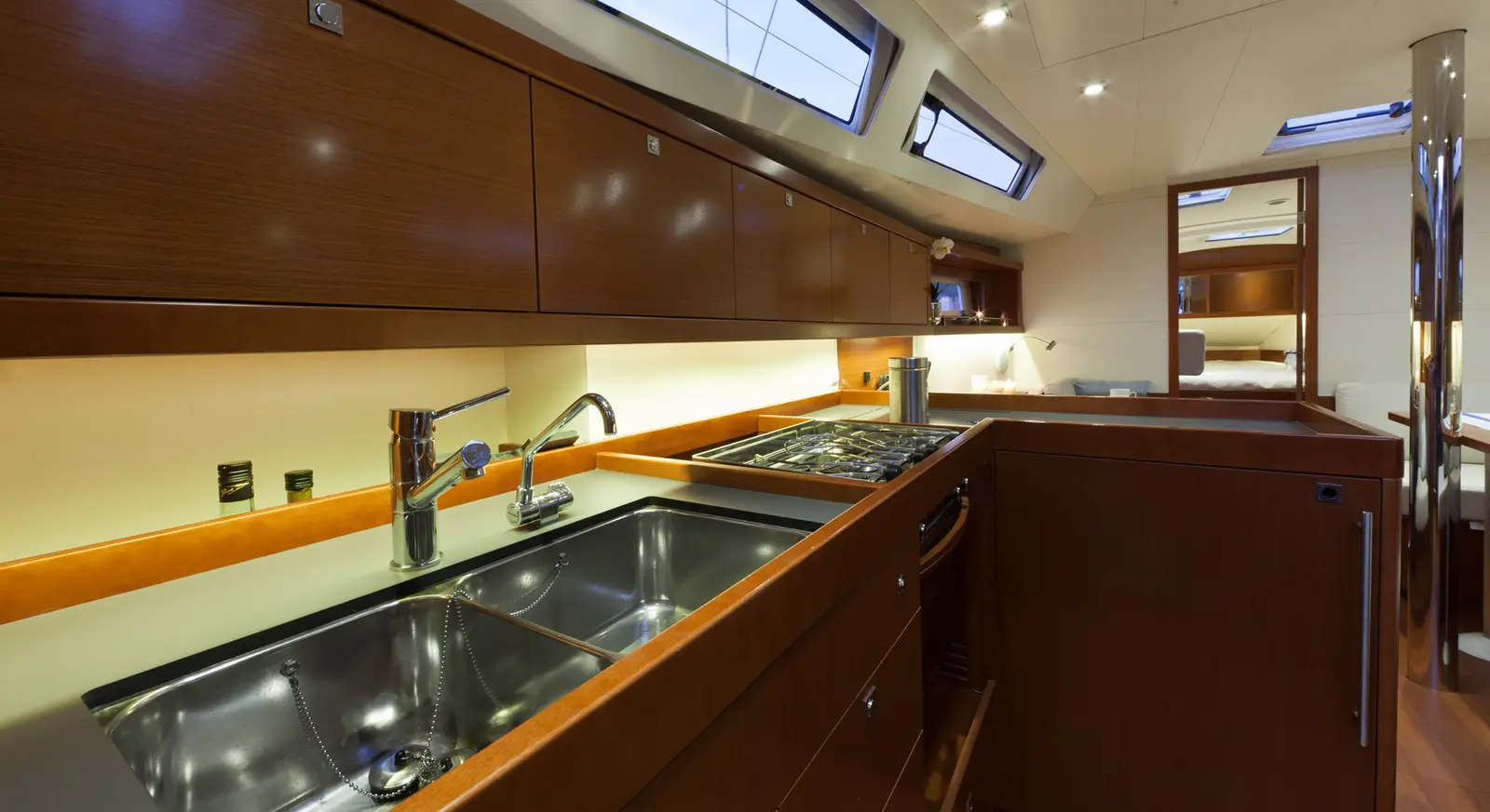 BELEZA - | AC | Bowthruster | Solar P, photograph 7