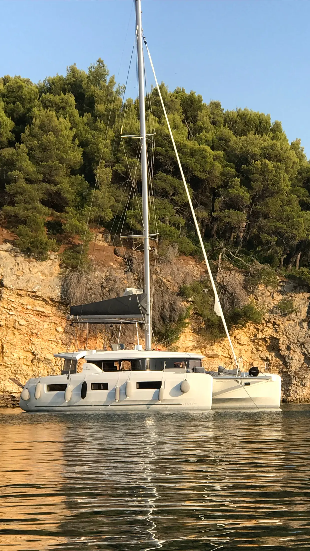 Grand Blue, Main image