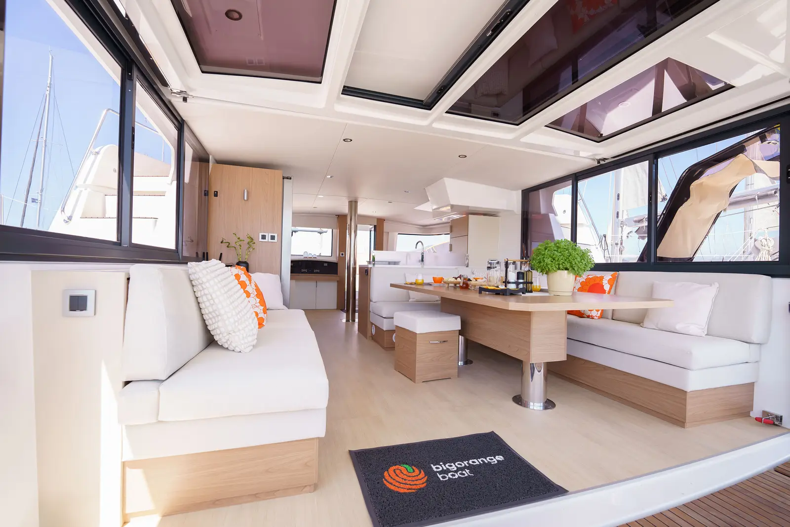 The Big Orange Boat , foto 28