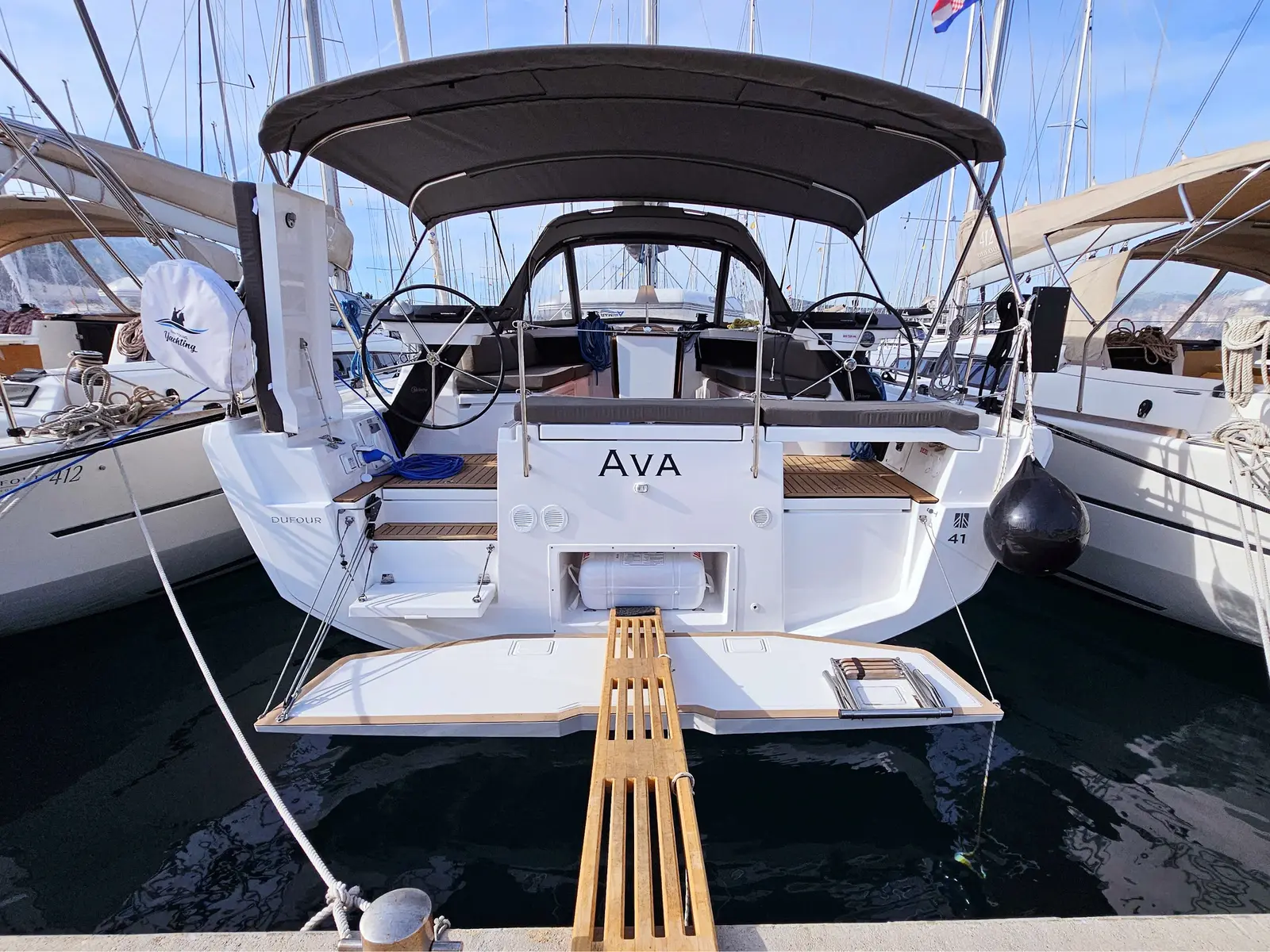 Ava (A/C & gen), Main image