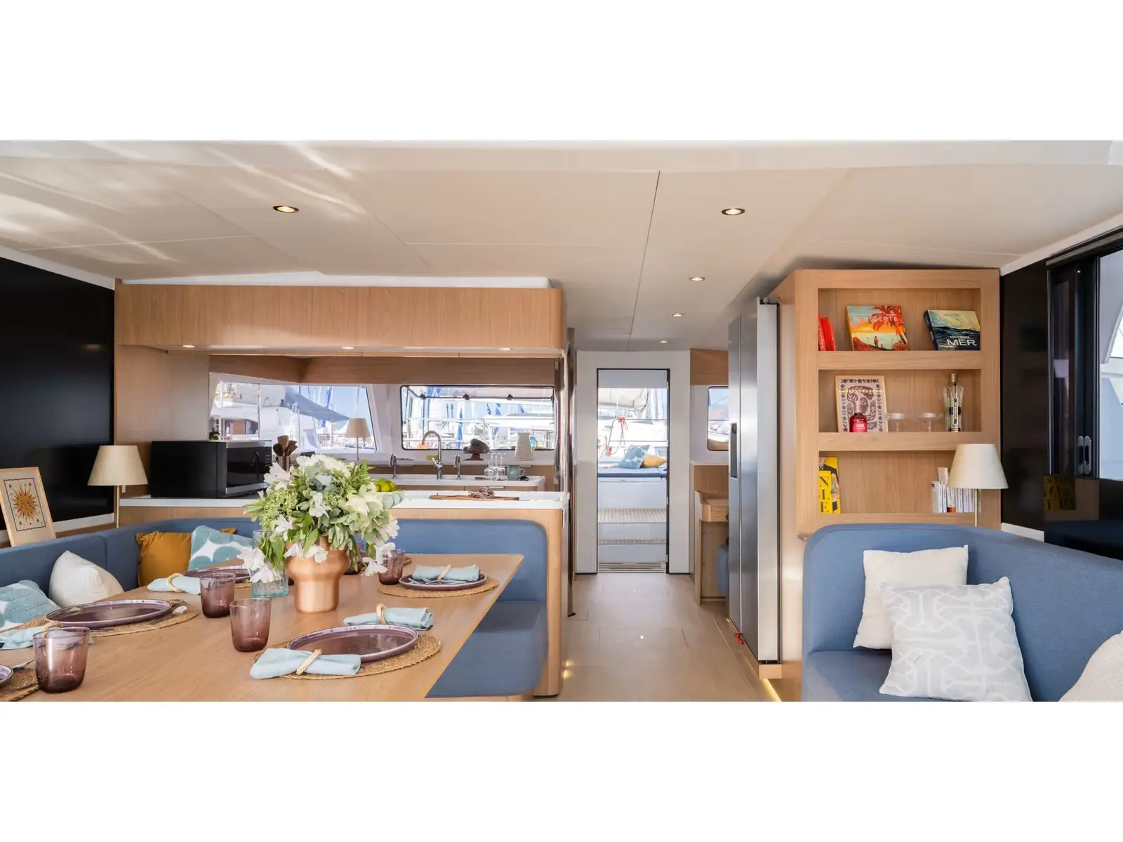 San Lorenzo - A/C, Generator, Water maker, Interior image